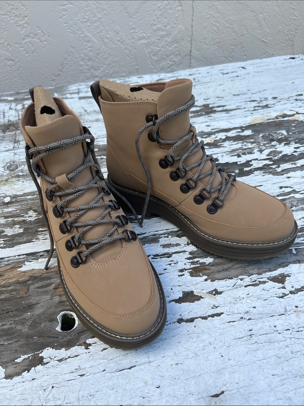Teva Midform Boot - Picture 2 of 6